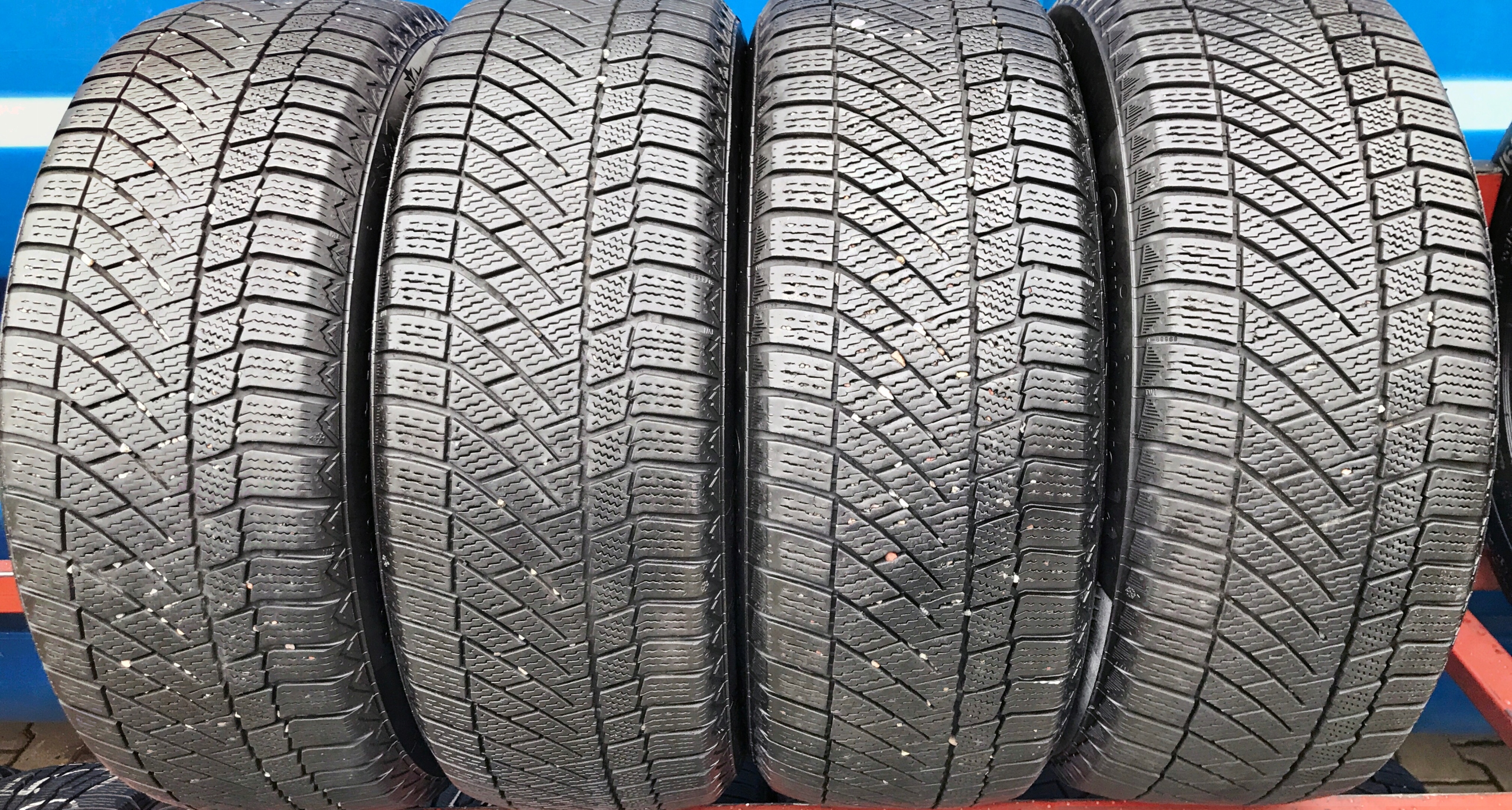 4x 205/60R16 CONTINENTAL VIKINGCONTACT 96T ZIMA