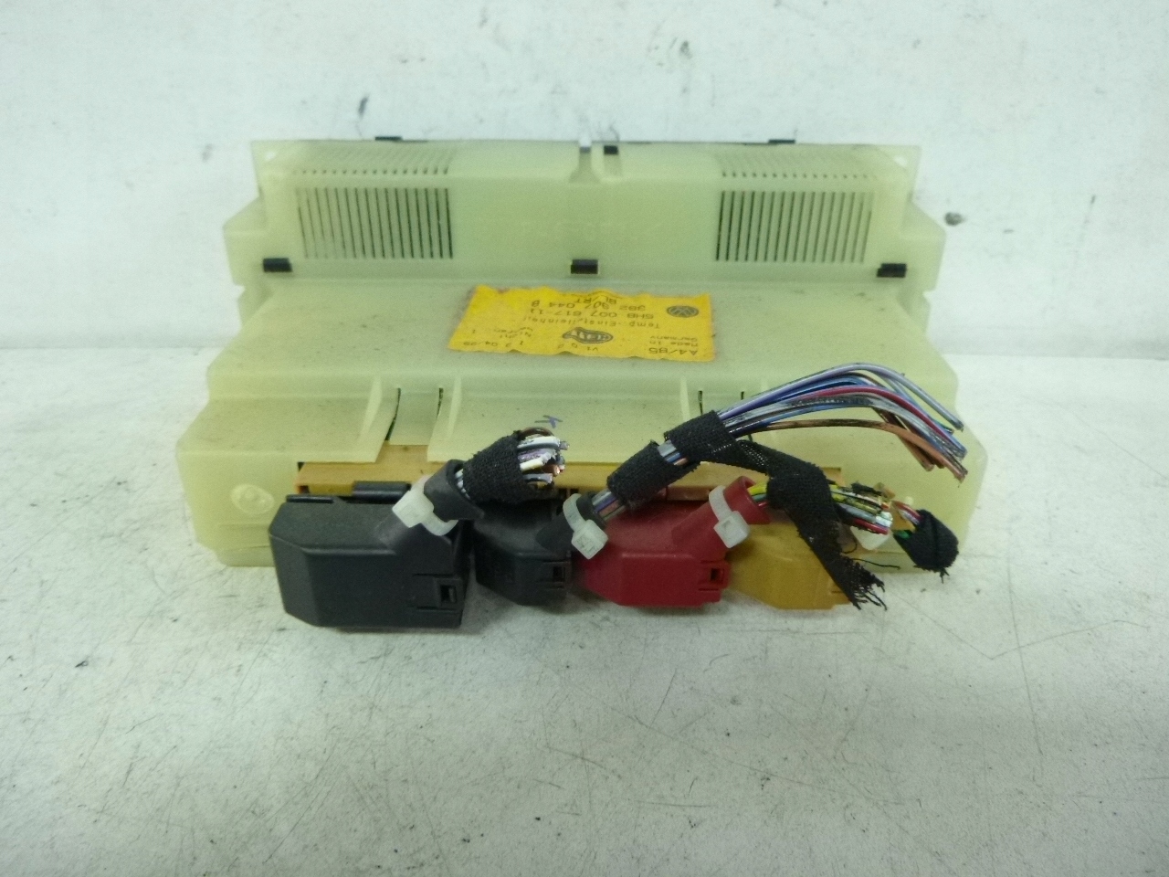 UNITE COMMANDE CLIMA BOUCHES BUSES VOLKSWAGEN GOLF IV 2000