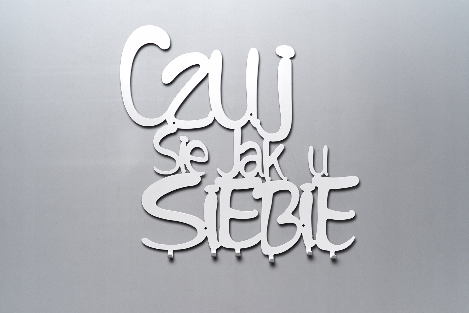 Cítit se jako doma #1 Bílý Věšák na oblečení