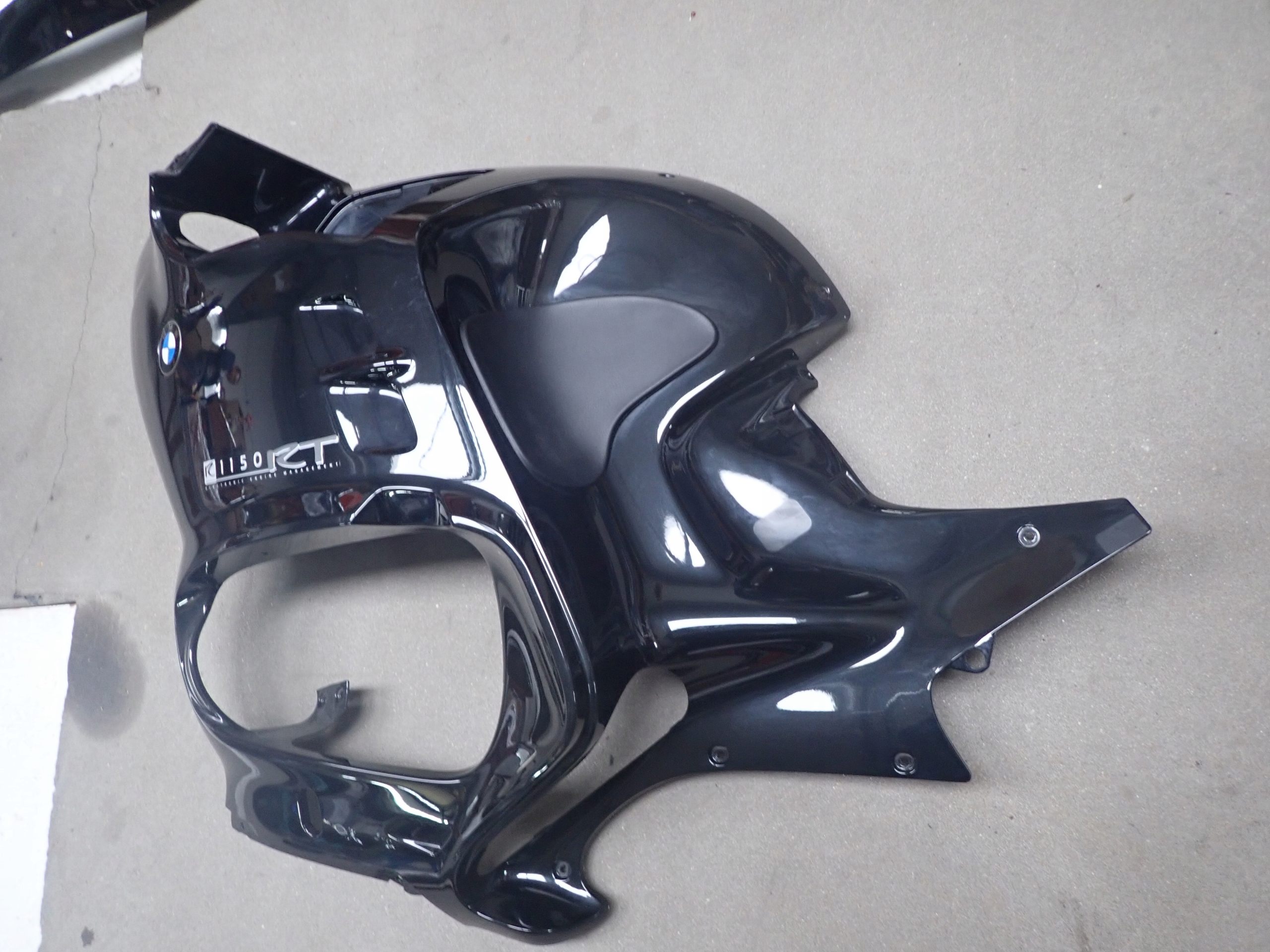 BMW R1150RT Bok lewy owiewka Numer katalogowy części BMW R1150RT Bok lewy owiewka