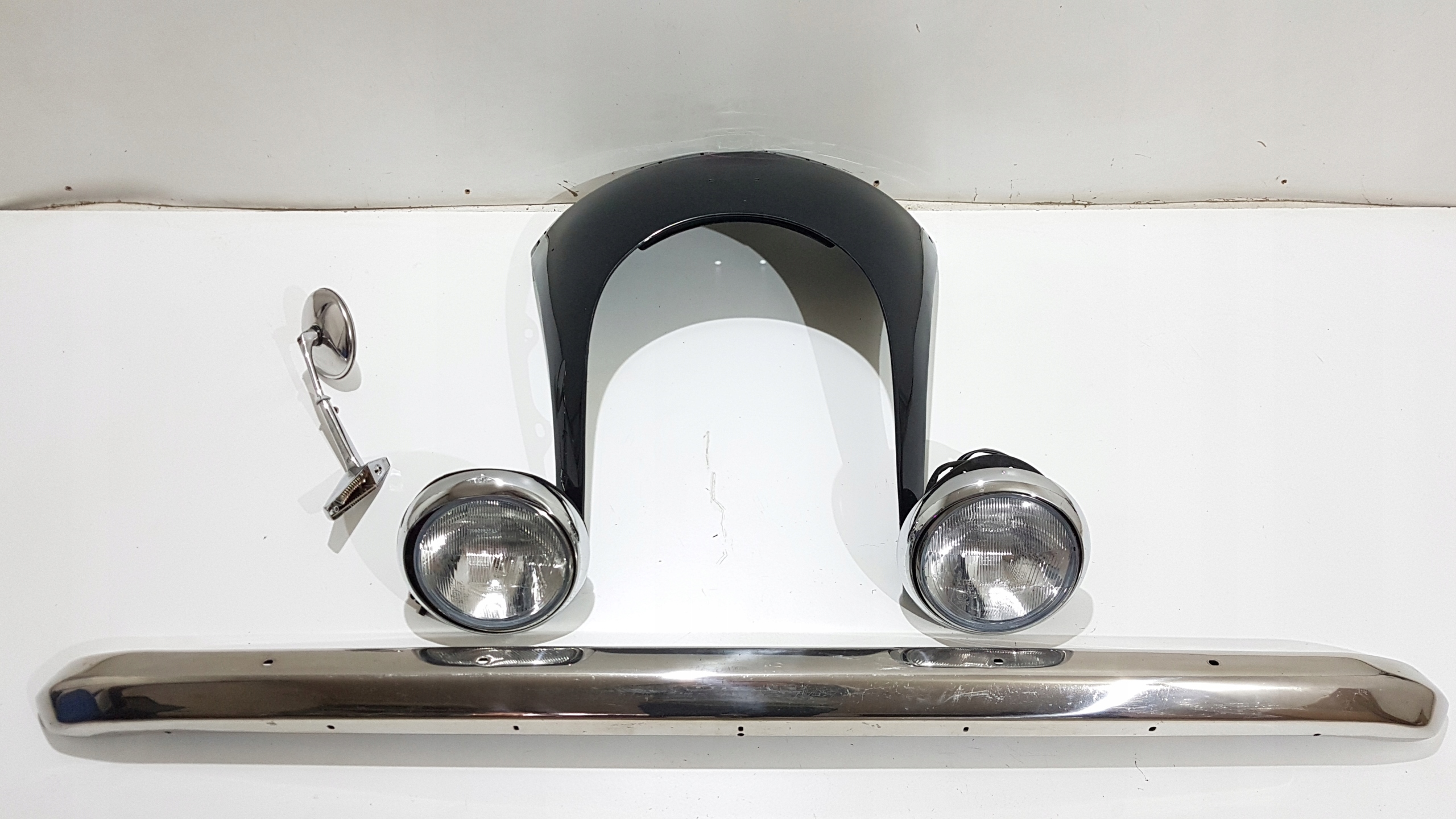 LUSTERKO PRAWE ZEWNĘTRZNE MORGAN MOTOR PLUS 4+ Producent części Morgan