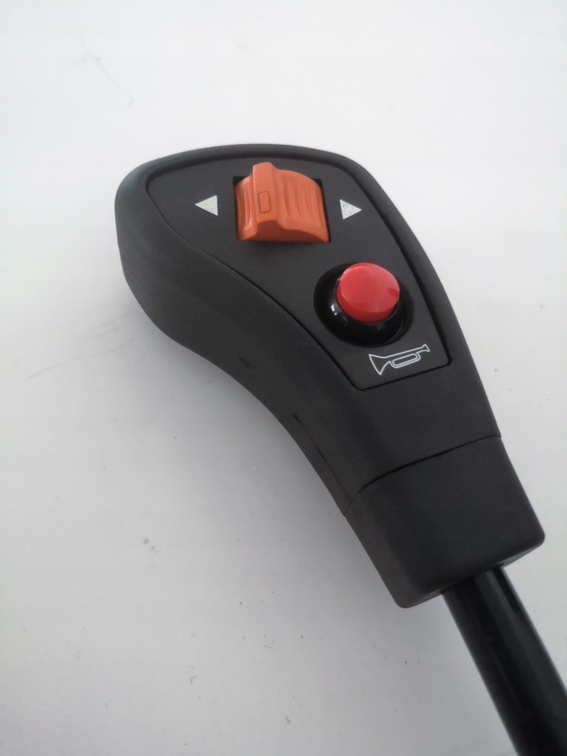 76c41af347feaeee761401f25dbb