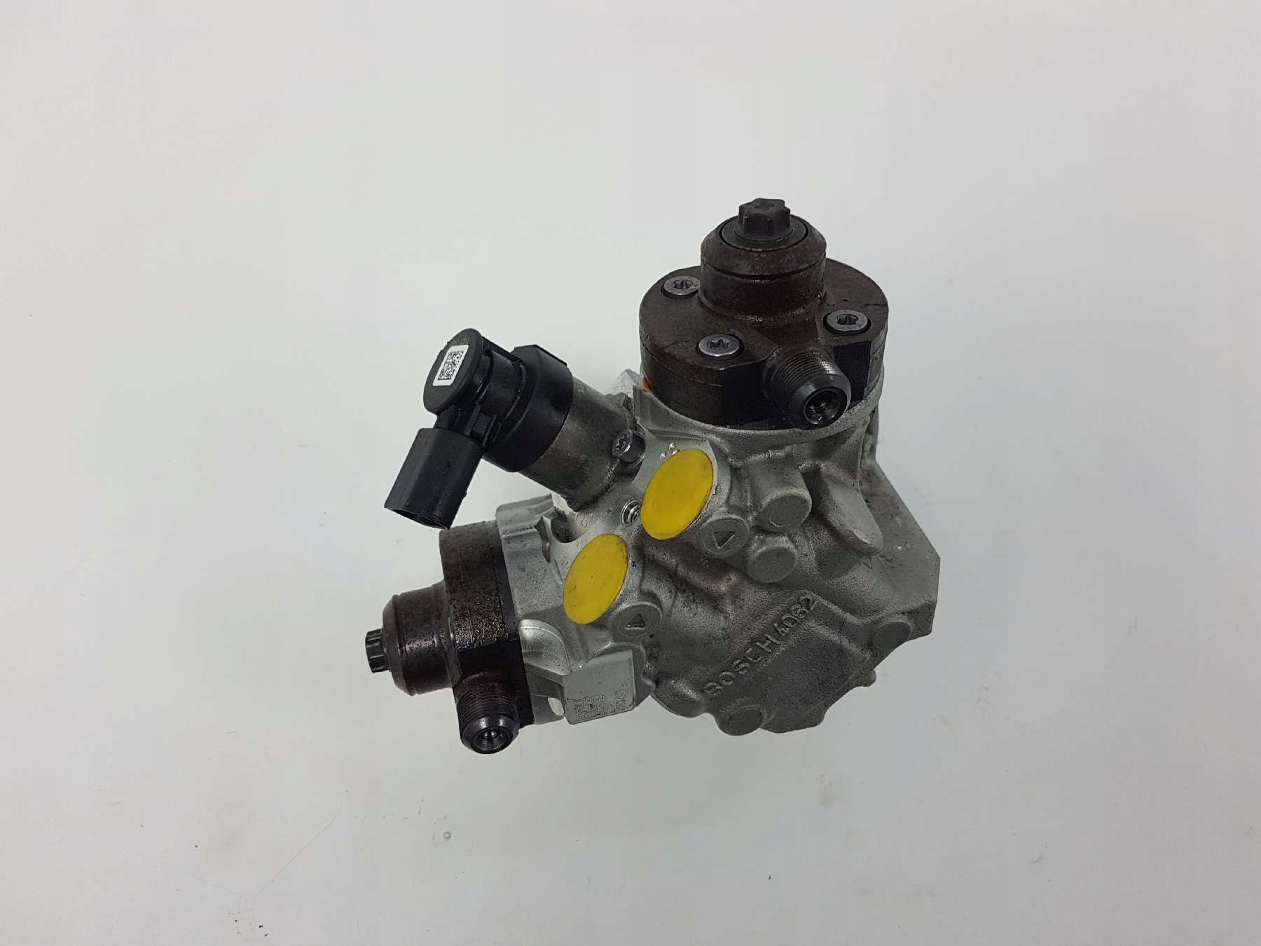 регулятор давления touareg 3. 057130764f. 0 дизель. регулятор давления туарег 3. датчик давления топлива туарег 3.