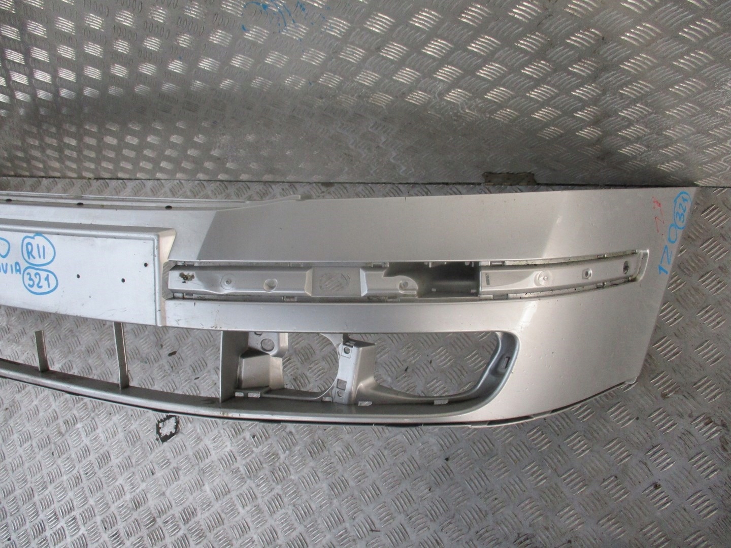 bumper front front SKODA OCTAVIA 1Z0 unprotected