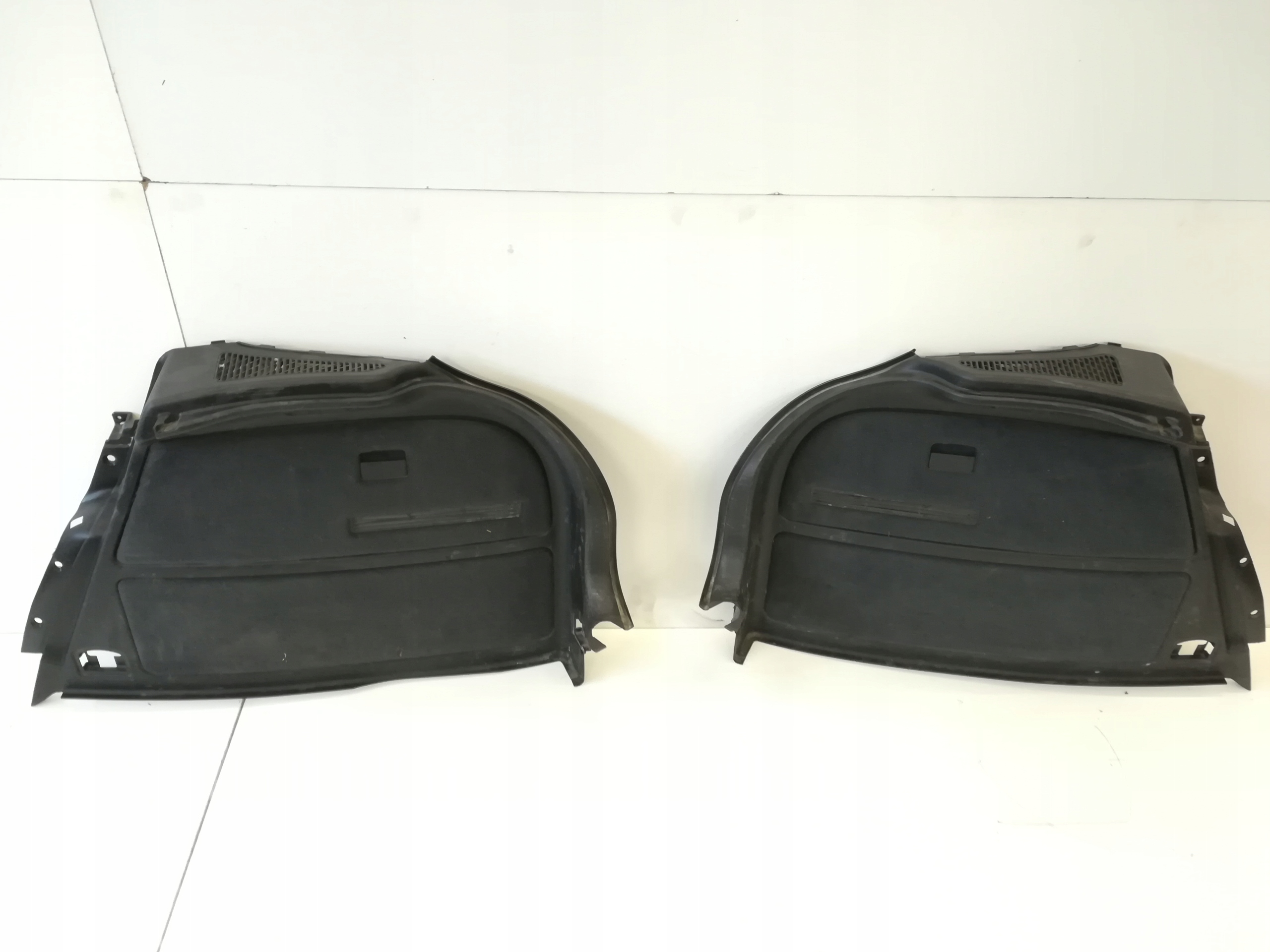 TAPICERKA BAGAŻNIKA BOCZKI AUDI A3 8L FL 5D KPL