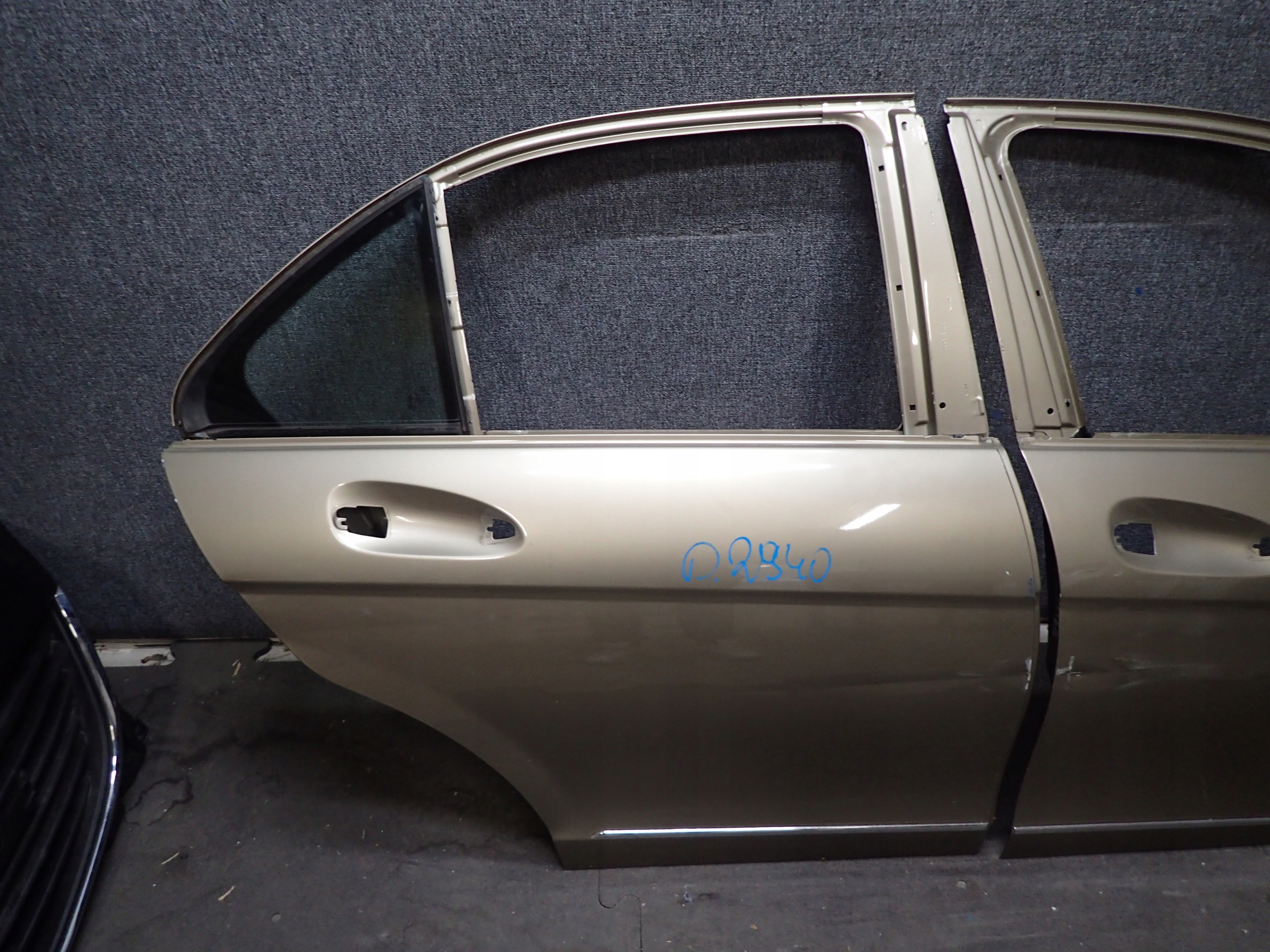 door rear part right MERCEDES C class W204 sedan