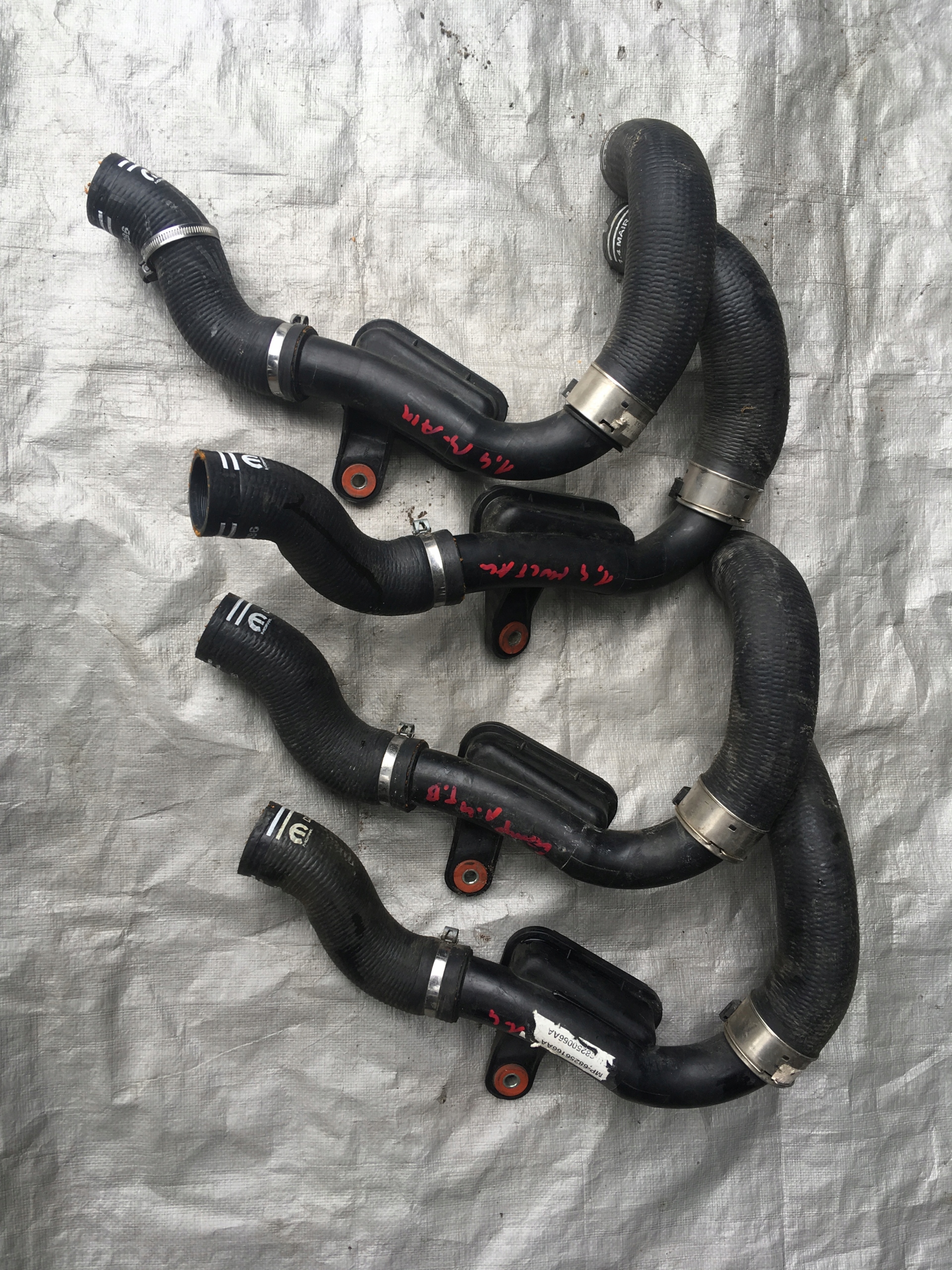 Jeep Compass шланг интеркулера 1.4 18R