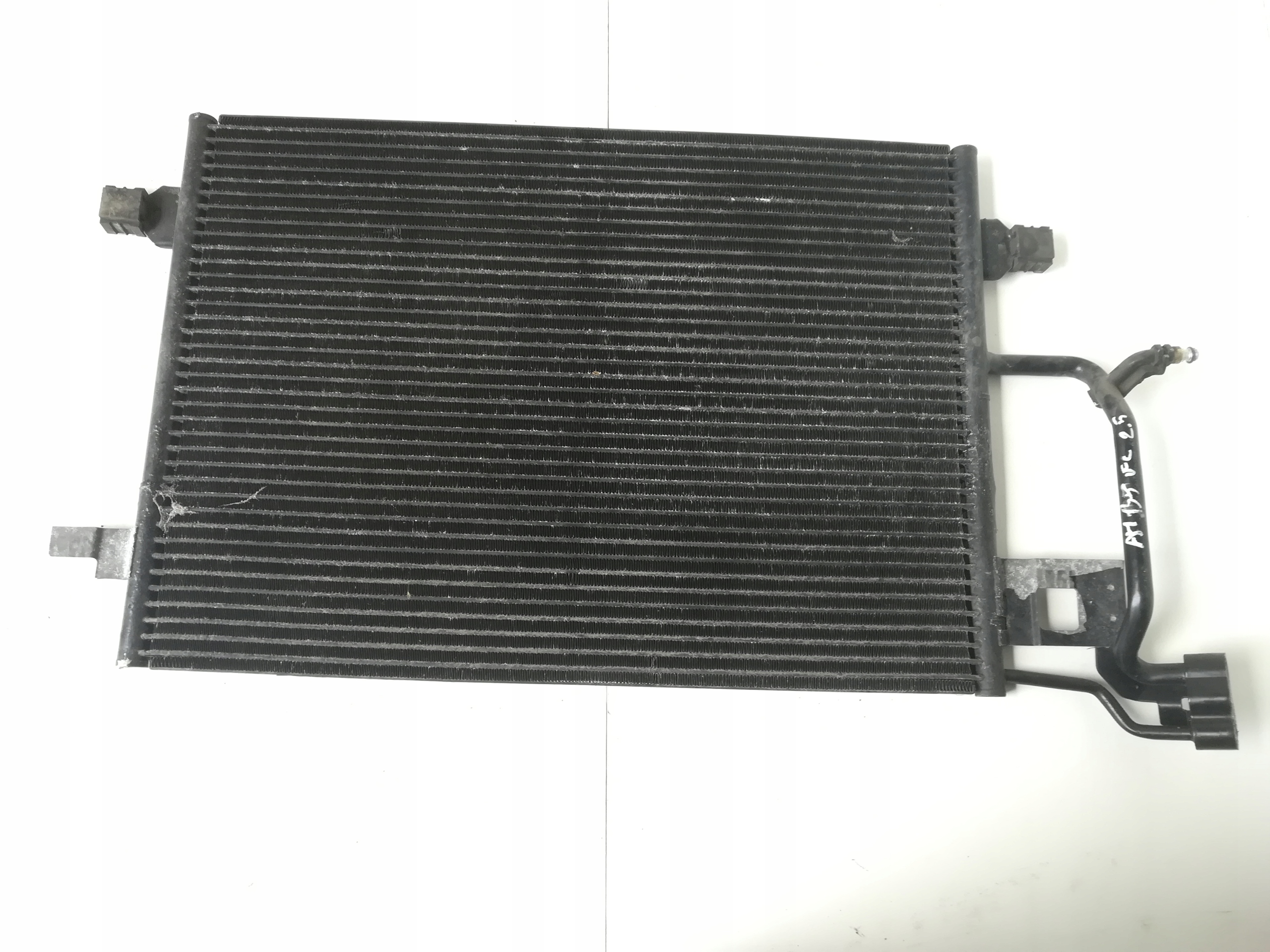 CHLODNICA KLIMATYZACJI SKRAPLACZ AUDI A4 B5
