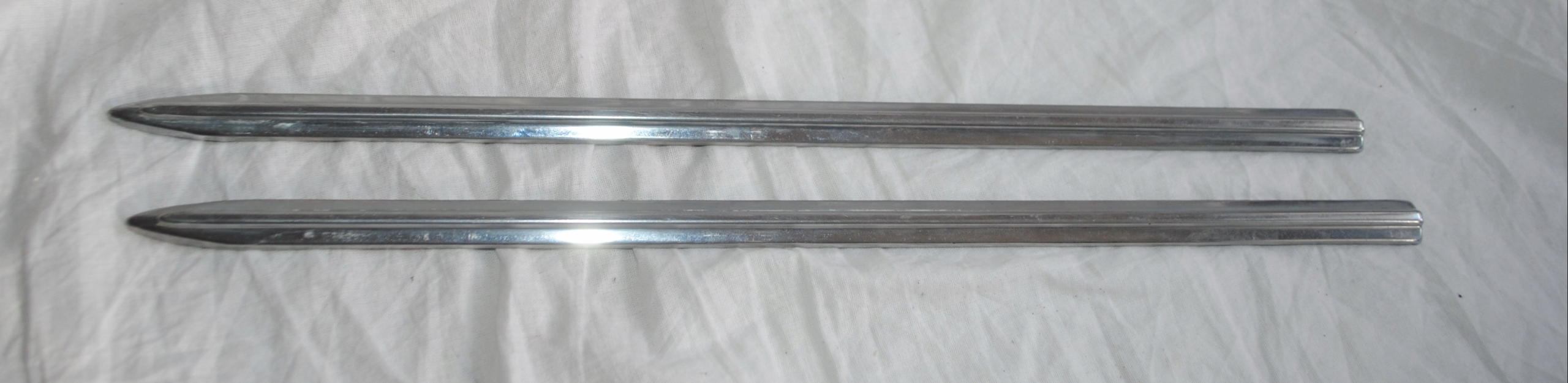 Планки переднього крила Cadillac deville 75 76