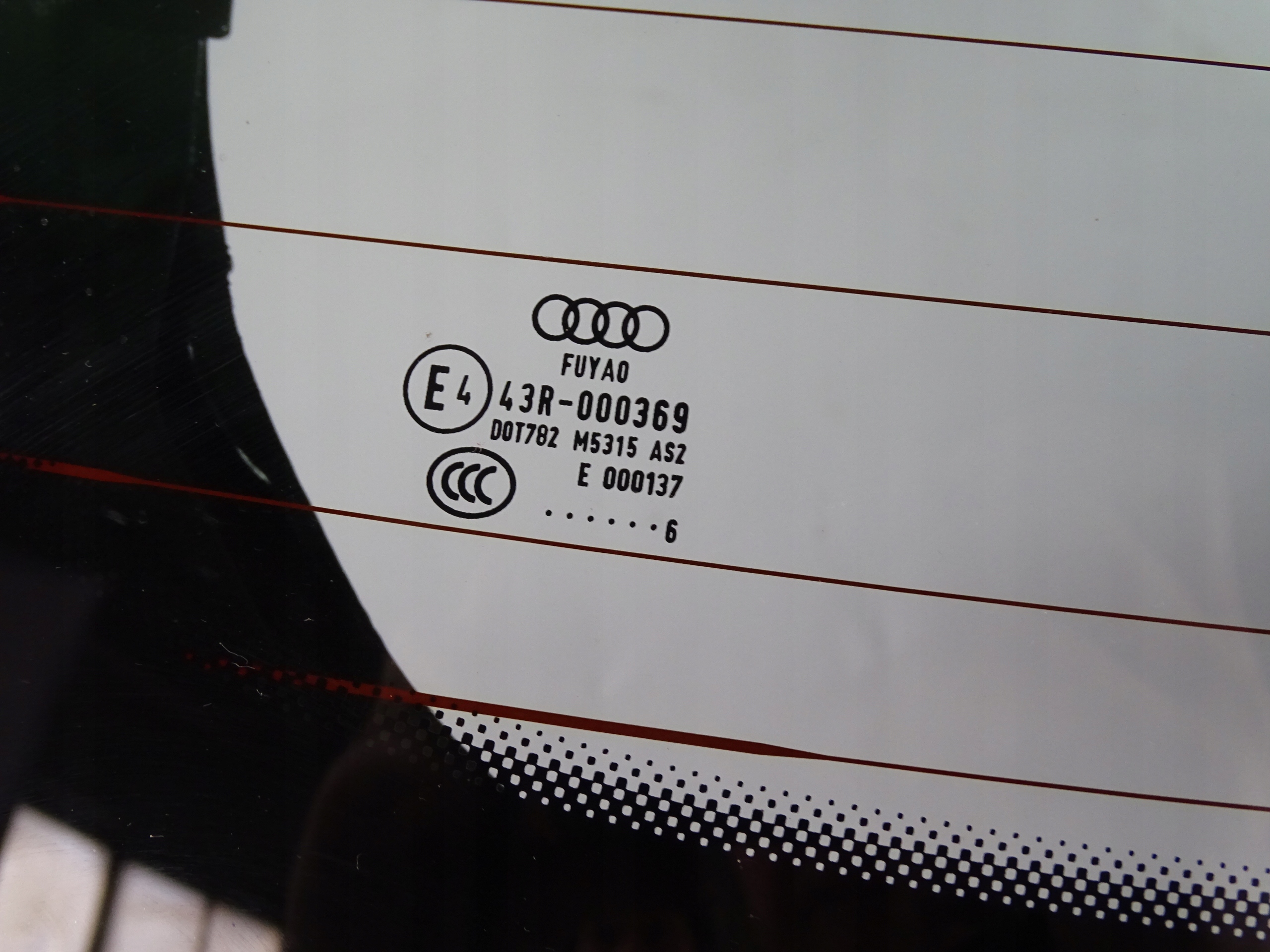 AUDI Q2 81A KLAPA TYLNA LY9B Typ samochodu Samochody osobowe