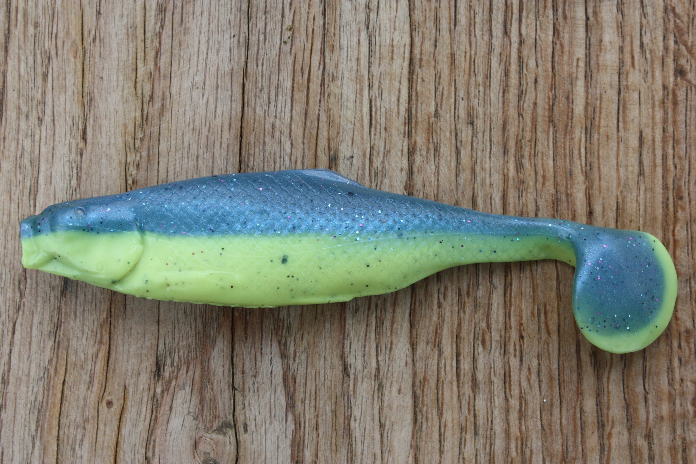Guma Realistic Shad Matusiak Płoć 7cm nr 035 Limit