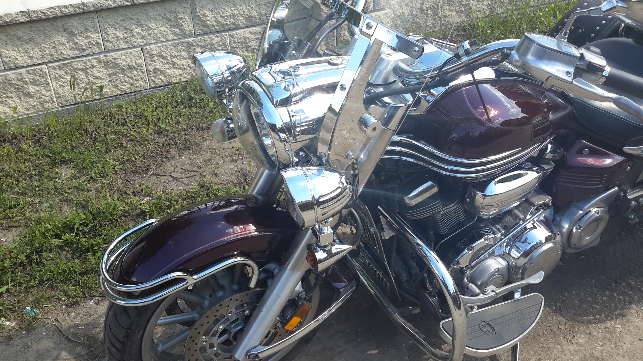 33-23 - YAMAHA XV1900 MIDNIGHT STAR LIGHTBAR