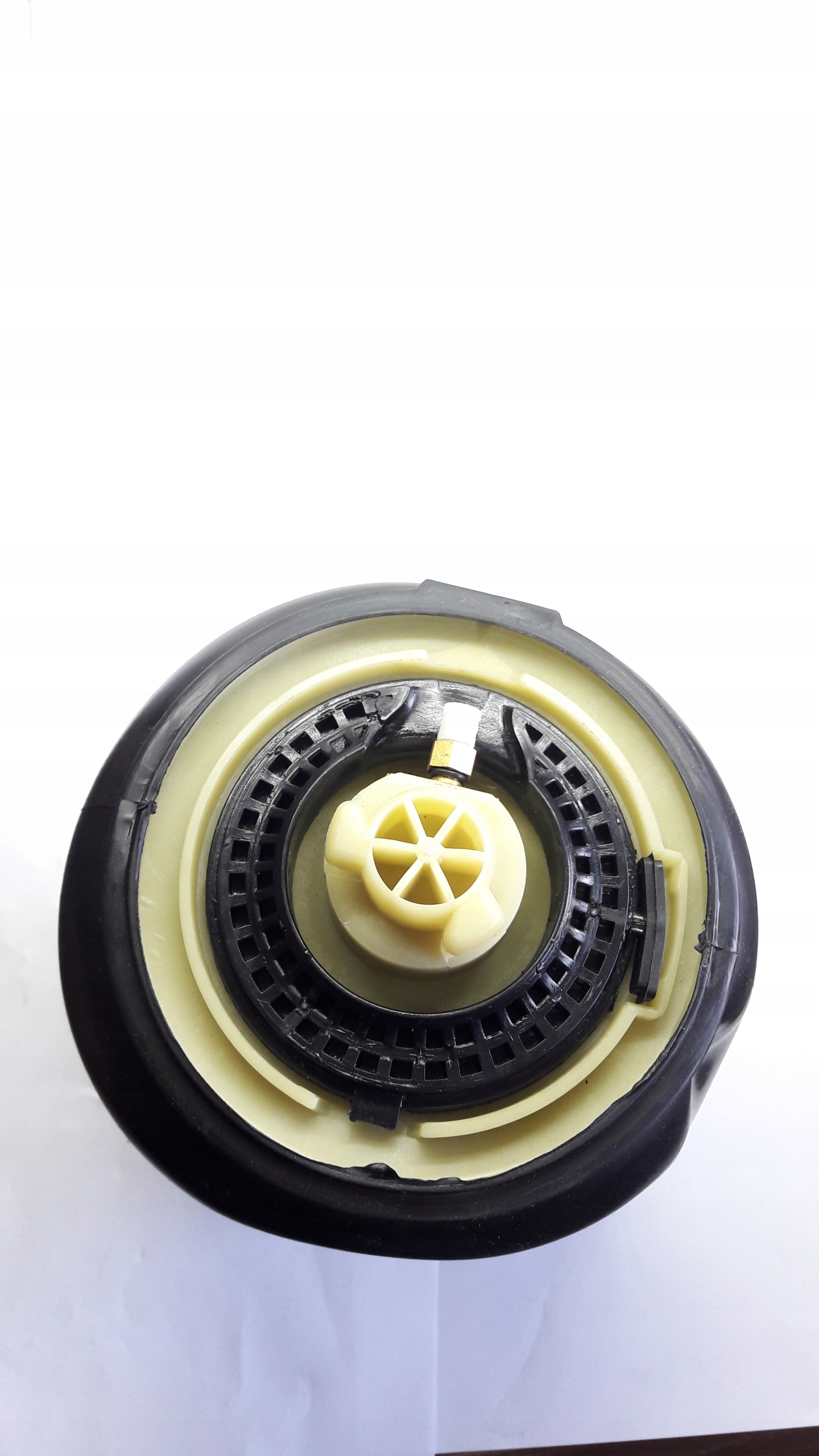 37106781827 - Подушка подвески зд BMW 5 F07 F11 09-17