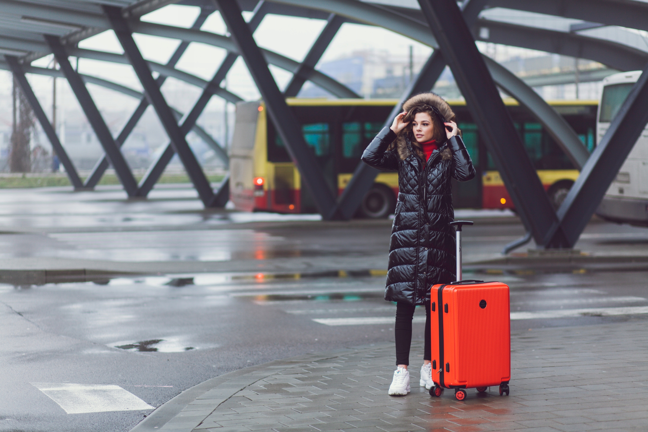 WINGS Mała Walizka Kabinówka Torba TSA POLICARBON Model PC565