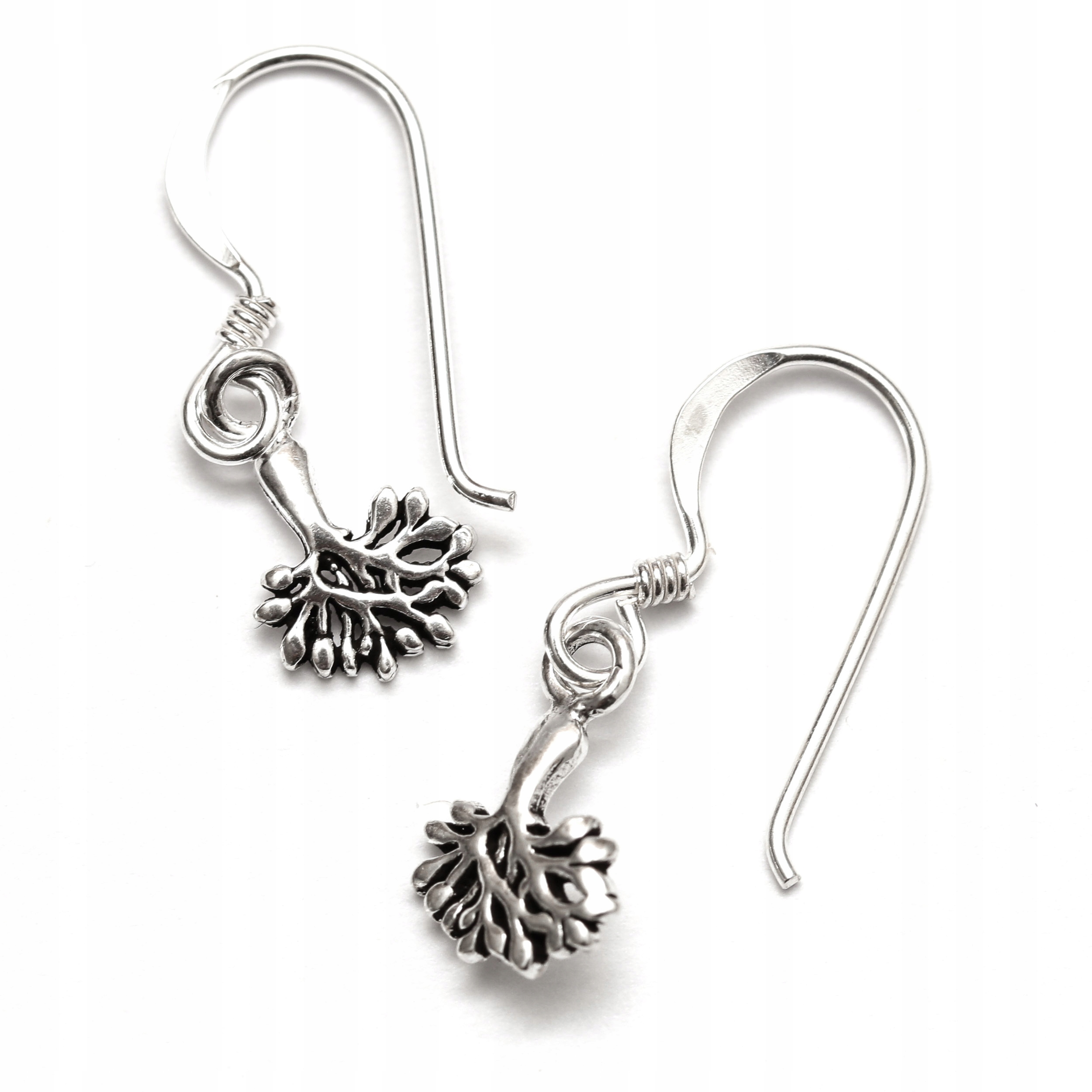 

Krótkie Kolczyki Srebrne Małe Drzewa Srebro 925