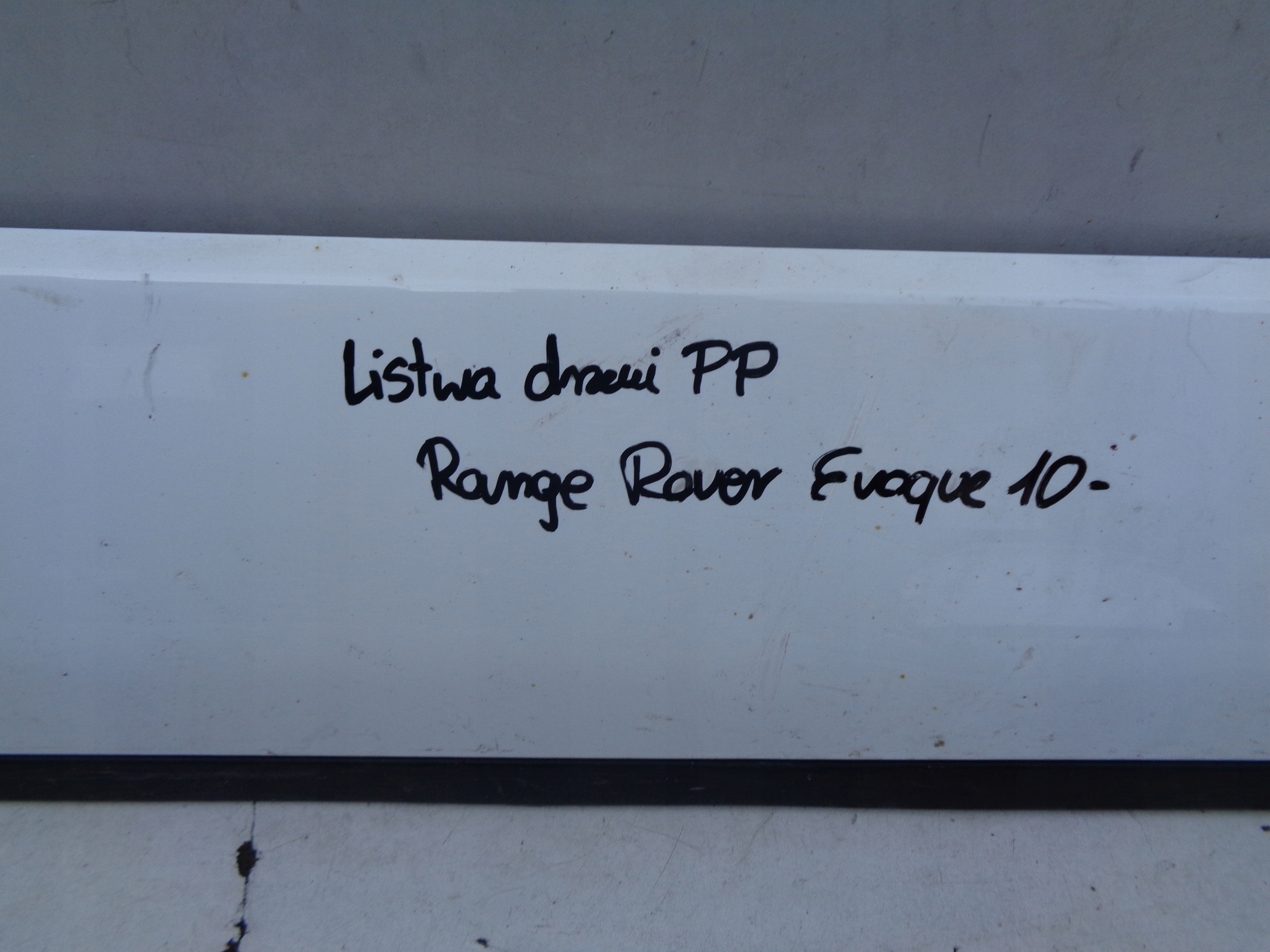 moulding door right front RANGE ROVER EVOQUE 10