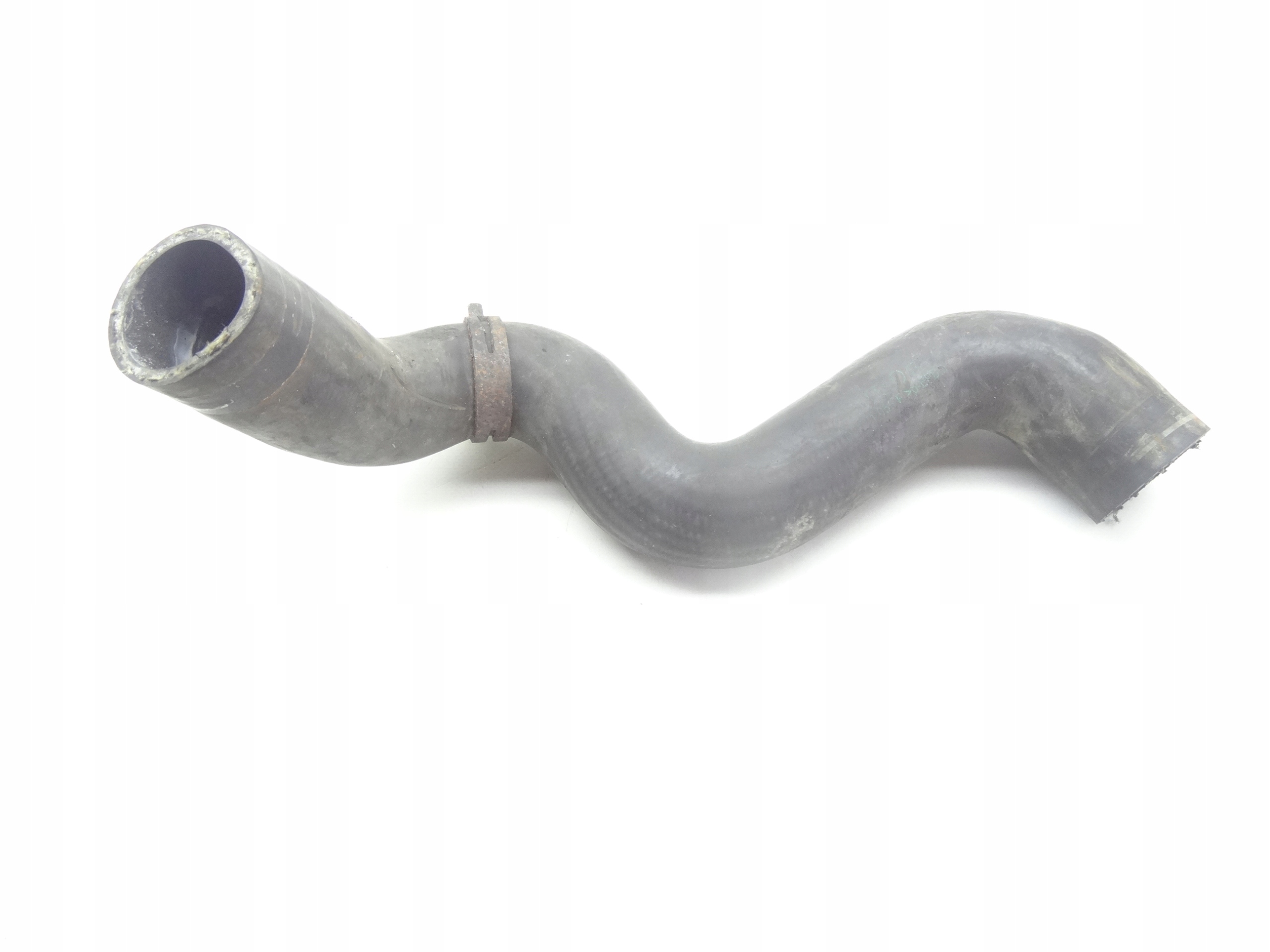 A8 D2 99-02 шланг трубопровод водопровод 4D0121055F