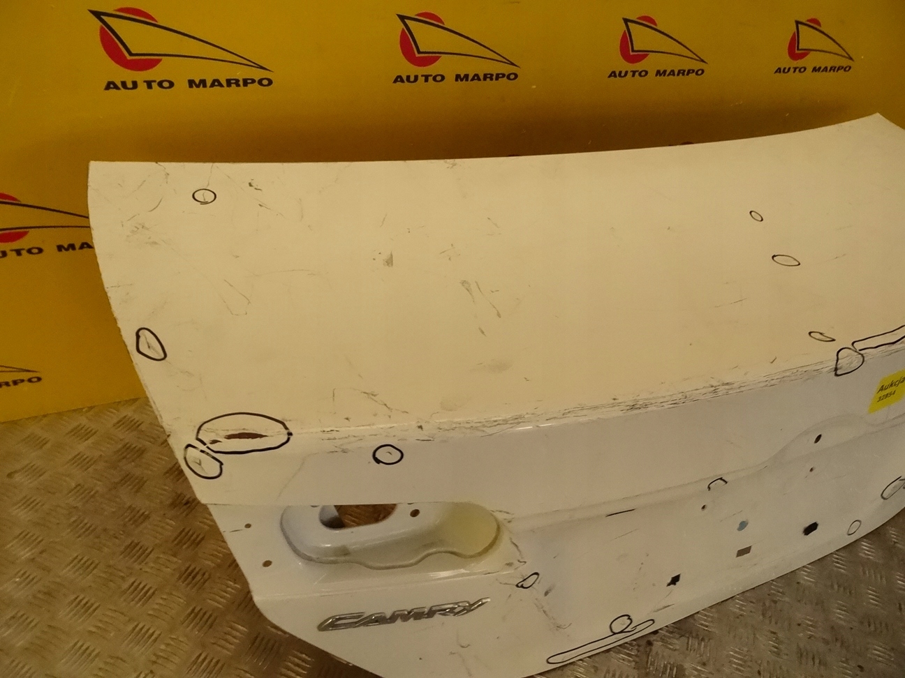 TOYOTA CAMRY 2011-2015 KLAPA TYŁ POKRYWA BAGAŻNIKA Jakość części (zgodnie z GVO) O - oryginał z logo producenta pojazdu (OE)