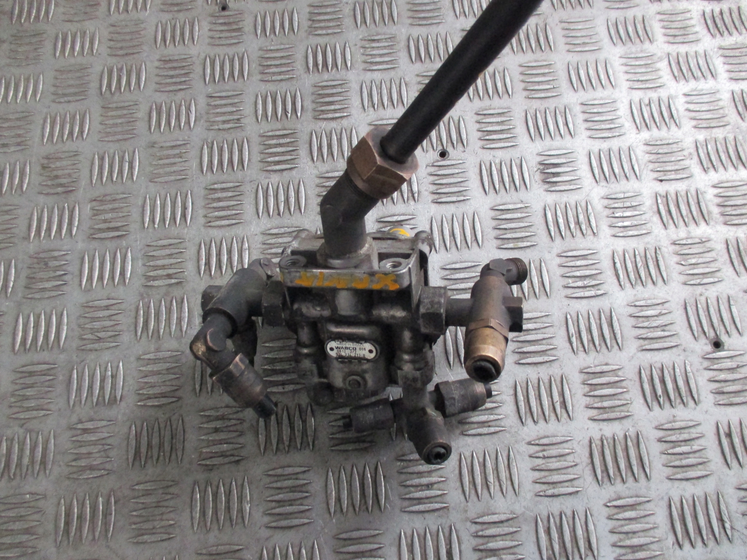 РАСПРЕДЕЛИТЕЛЬНЫЙ КЛАПАН SCANIA 4 95-04 93471421100