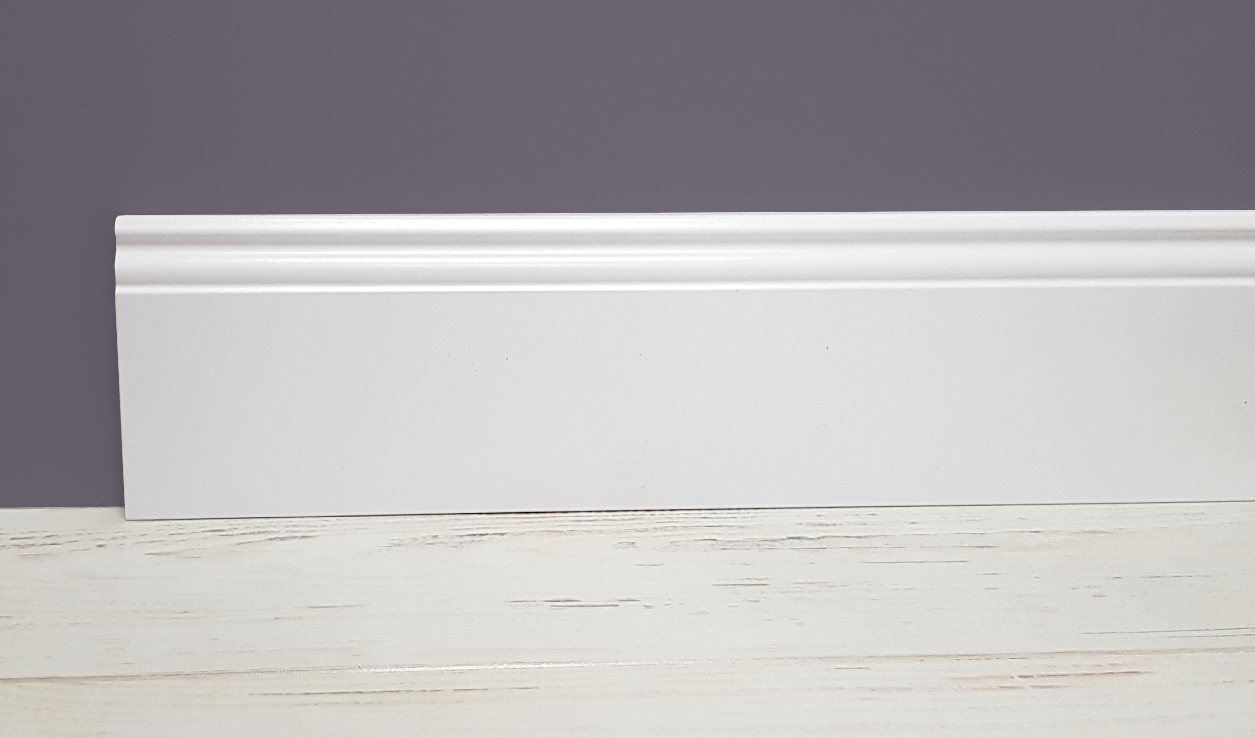 12 LISTWA PRZYPODŁOGOWA MDF Biała RYFLOWANA 240 cm Kod producenta PM3