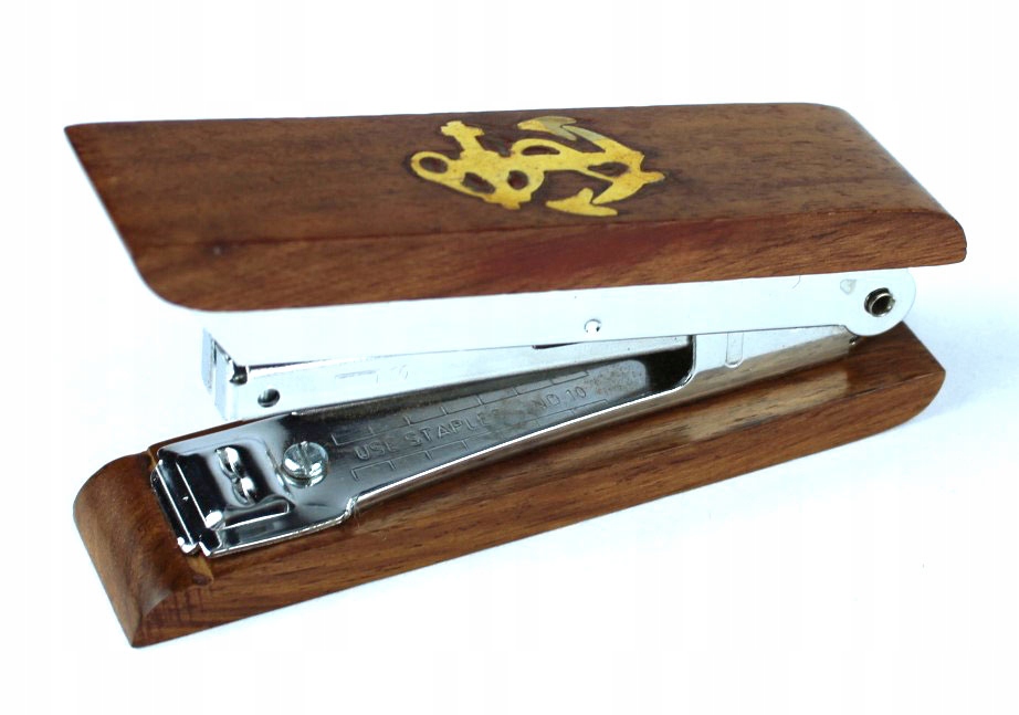 ZSZYWACZ BIURKOWY DREWNO NA PREZENT dla KSIĘGOWEGO