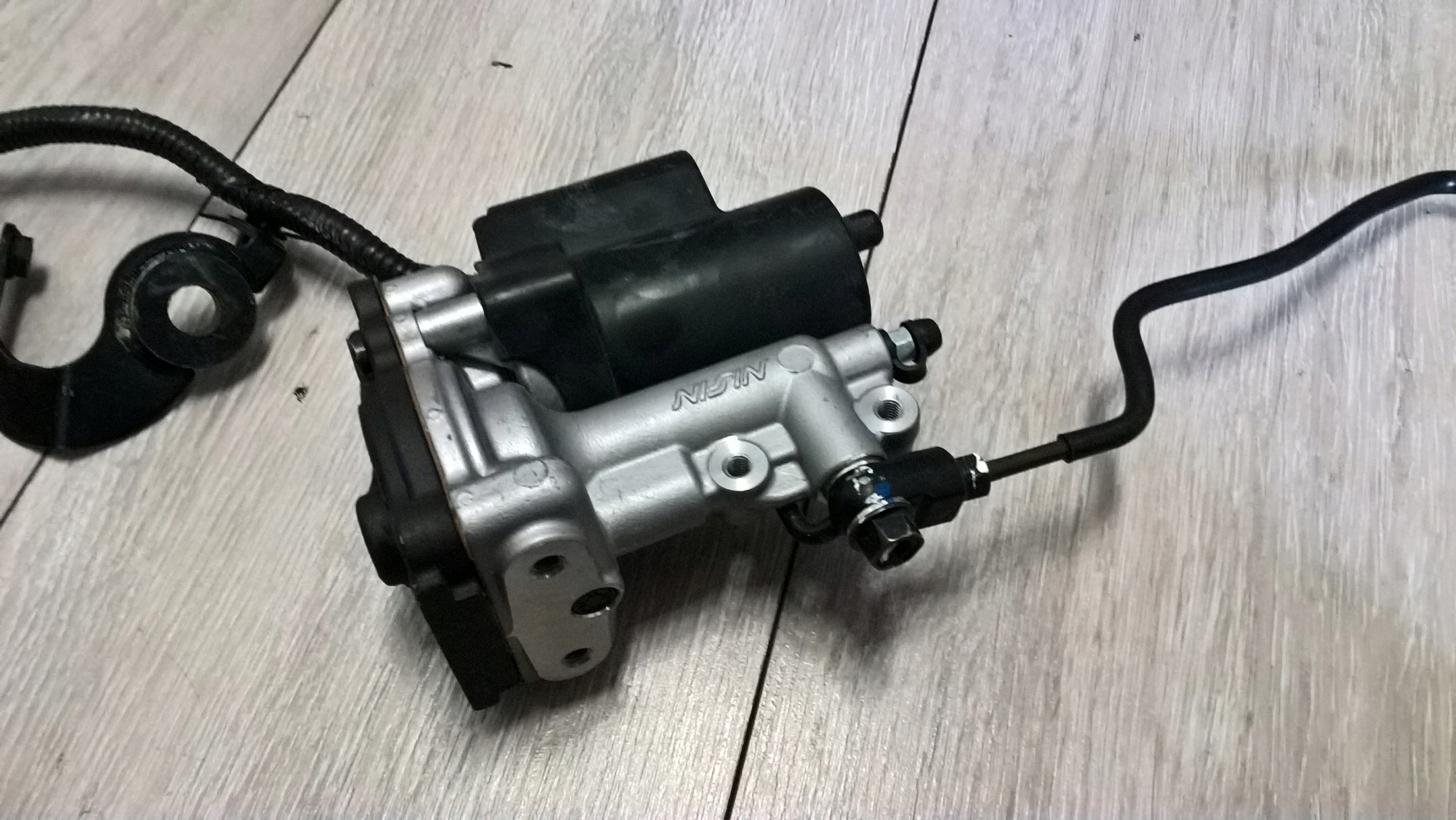 HONDA CBR 1000 RR SC59 насос ABS J. новый!!!