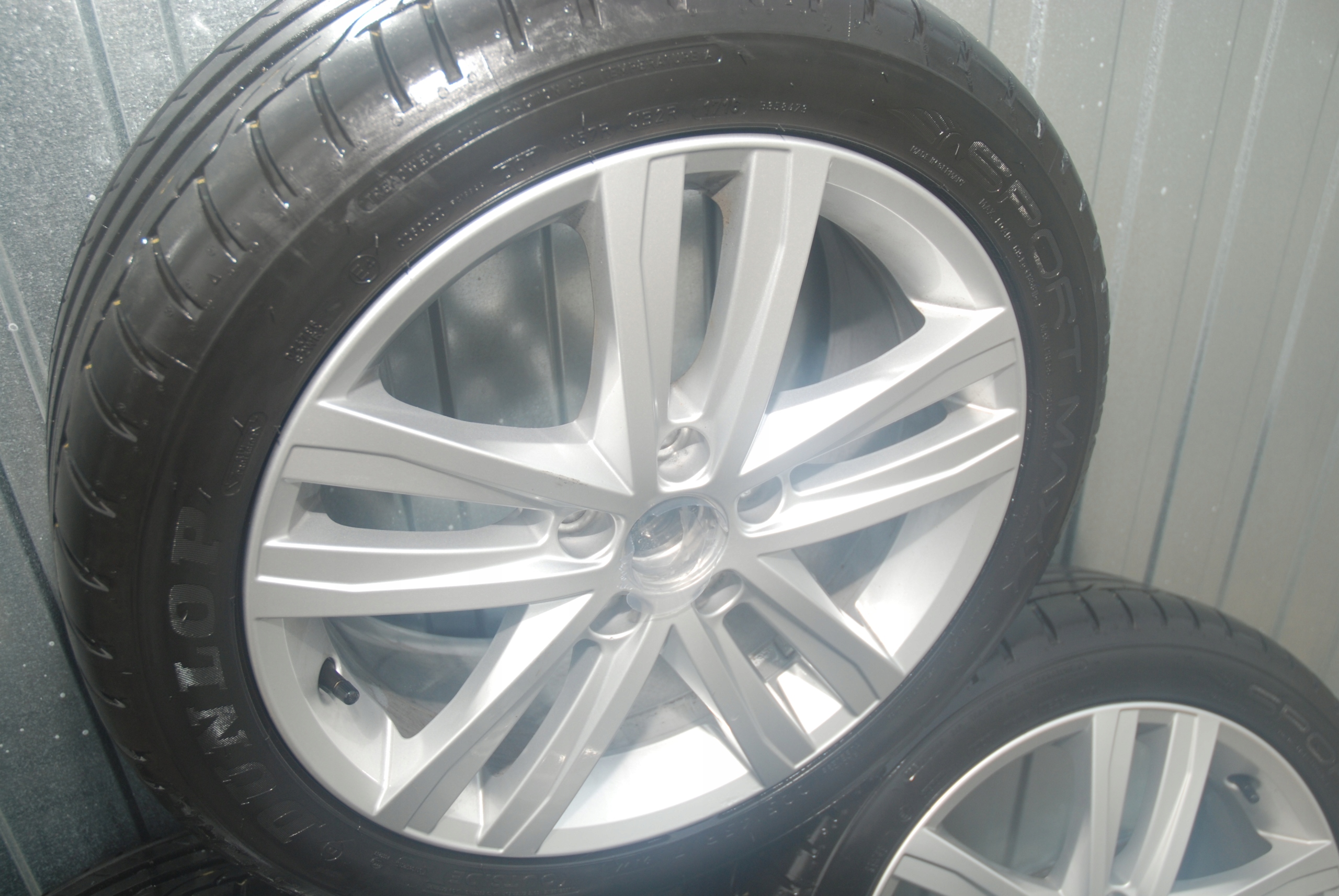 VW JETTA 5C6 KOŁA FELGI ORYGINAŁ 5C0601025 Producent felg Volkswagen OE