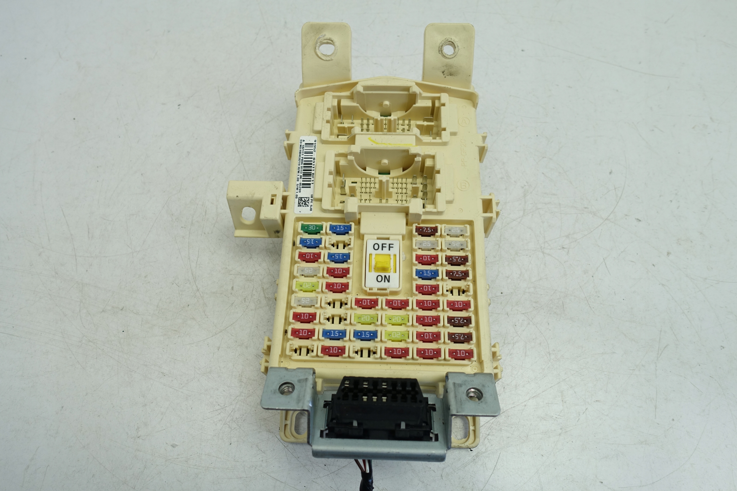 91952-B9111 - Hyundai i10 II блок предохранителей модуль BSI