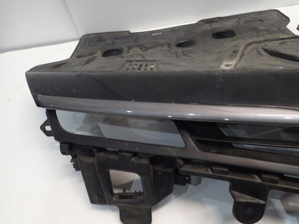 решетка renault CLIO IV 12-