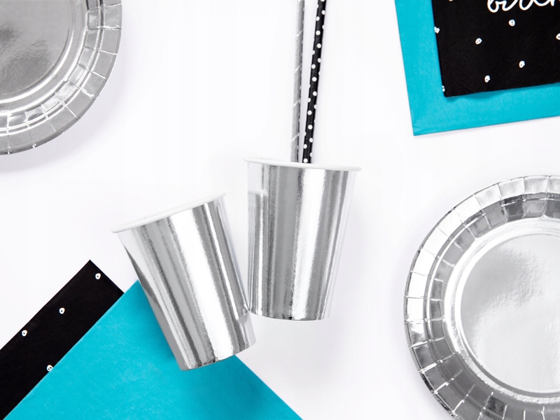 ZESTAW KUBECZKI TALERZYKI słomki SERBRNE Średnica 18 cm