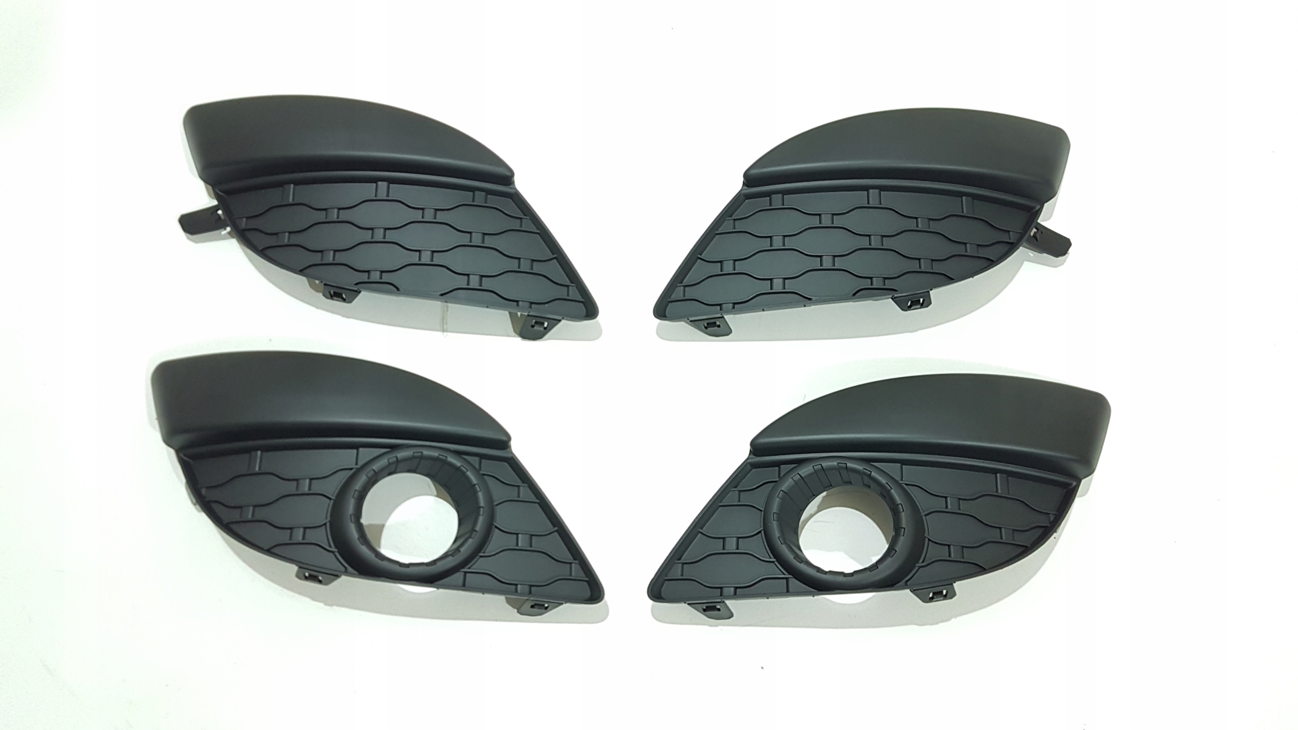 KRATKA ZDERZAKA RAMKA HALOGENU RENAULT TWINGO 2