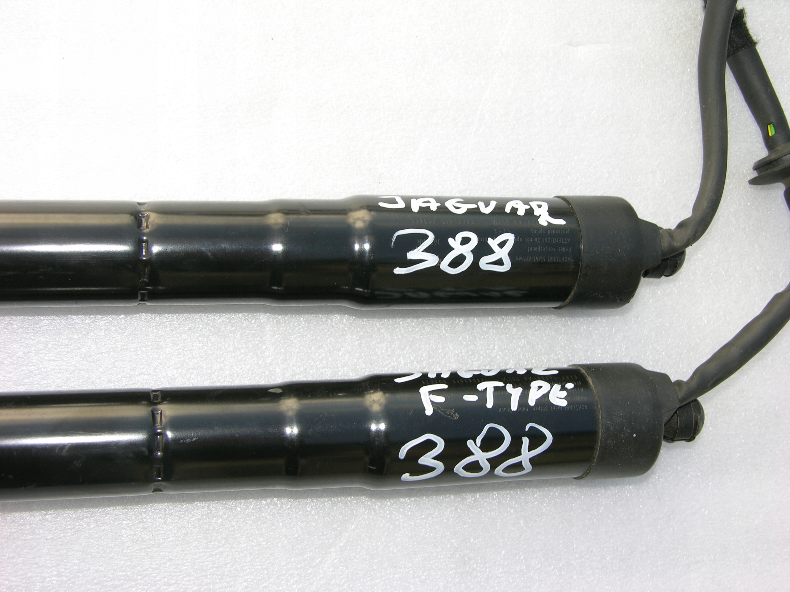 JAGUAR F-TYPE damper electrical boot door