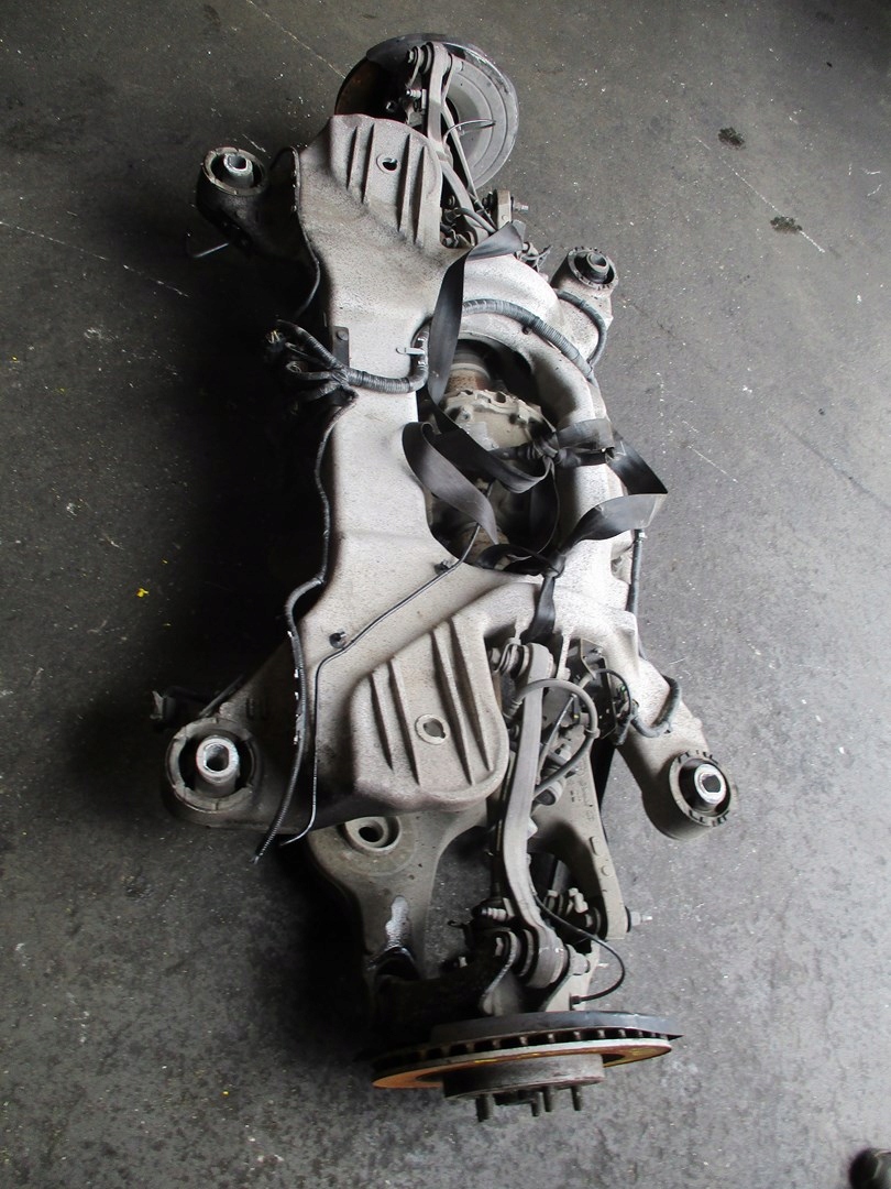 Zawieszenie tylne tył Range Rover Sport 3.0 D 14r Typ samochodu Samochody osobowe