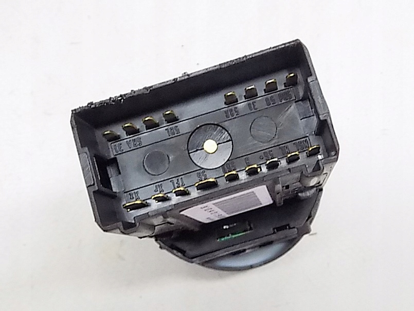 PRZEŁĄCZNIK ŚWIATEŁ - Audi A4 B6 B7 8E0941531C Funkcje światła