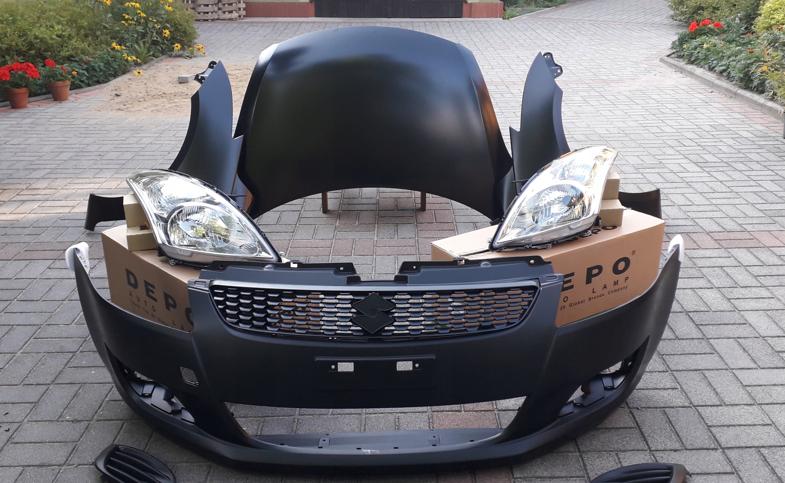 SUZUKI SWIFT MK7 2010 ZDERZAK + MASKA + BŁOTNIK P