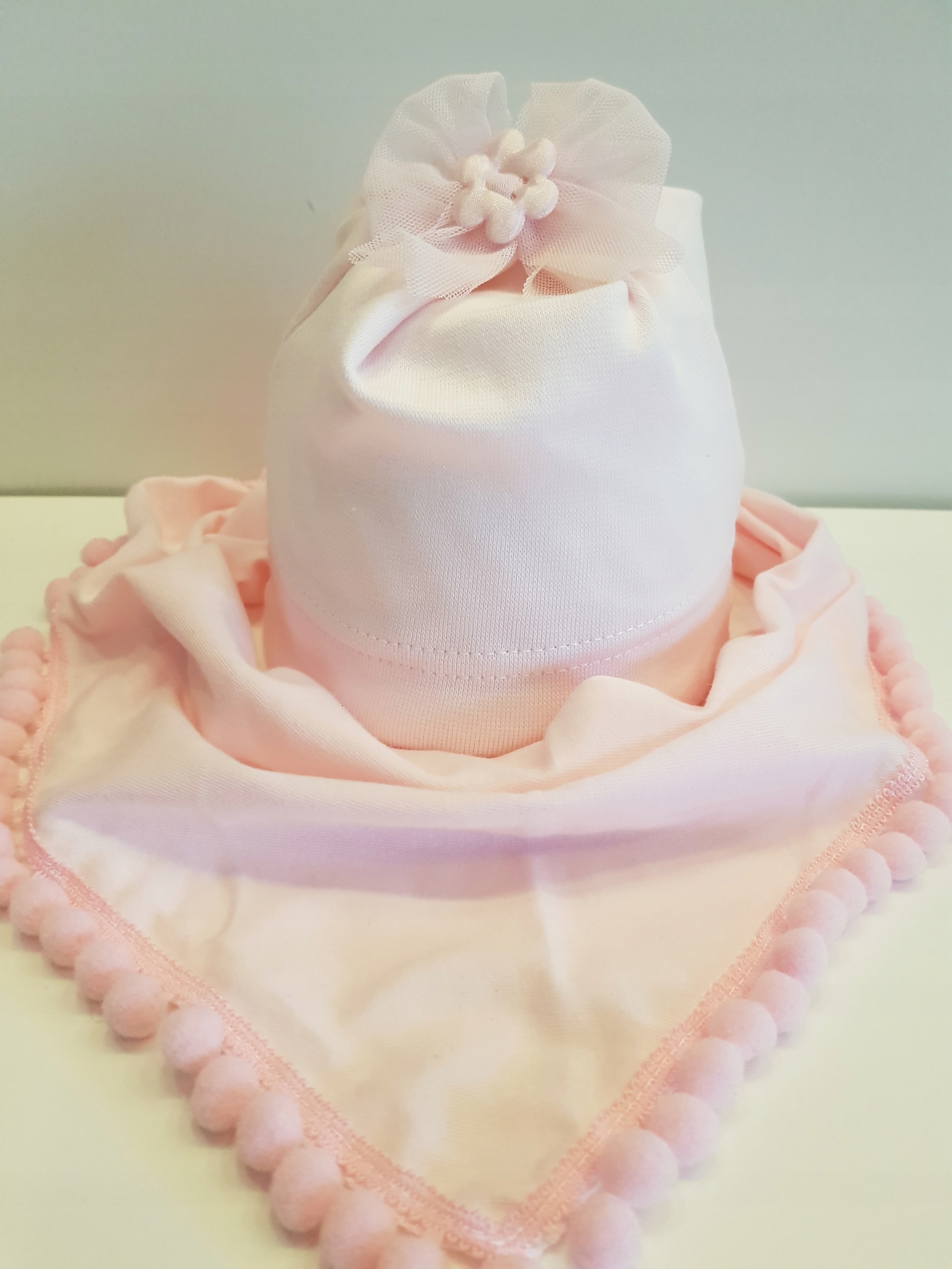 KOMPLET CZAPKA TIUL CHUSTKA POMPONIKI 0-2LAT 3 WZ Kolor biały