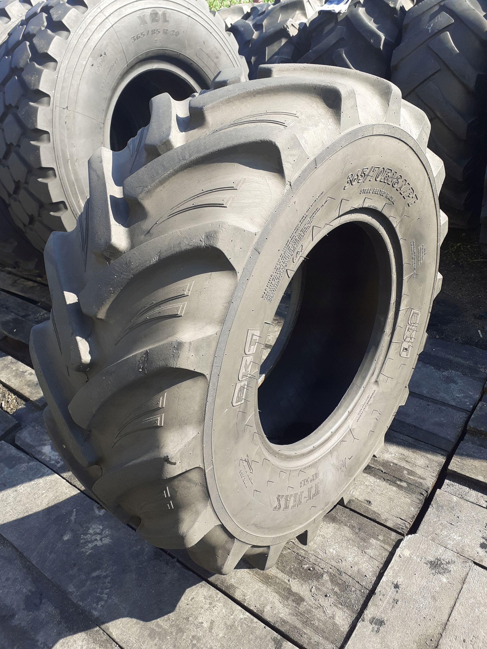 365/70R18 BKT Multimax MP513 opona Marka Pozostałe