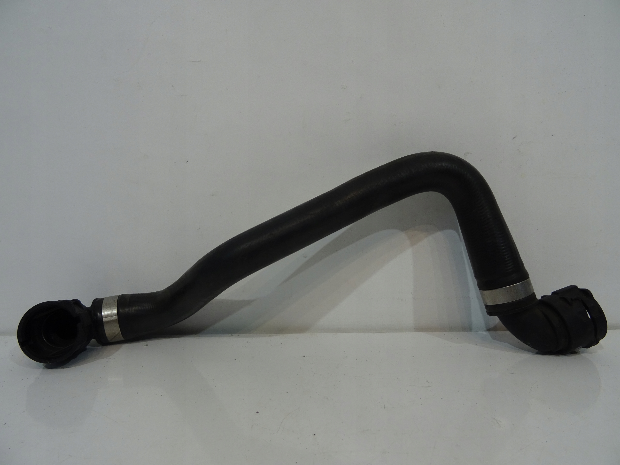 WĄŻ PRZEWÓD RURA MERCEDES W205 A2055011682 Producent części Mercedes-Benz OE