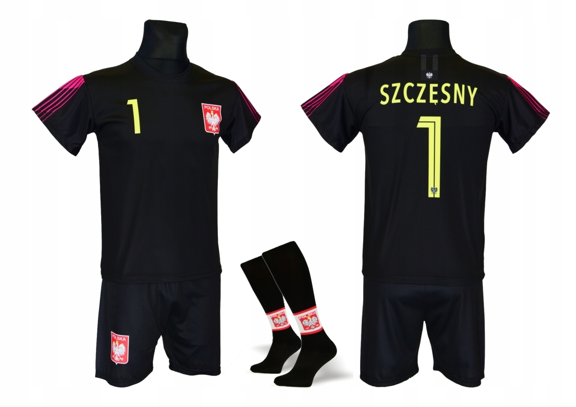 SZCZĘSNY POLSKA strój piłkarski czarny + getry 140