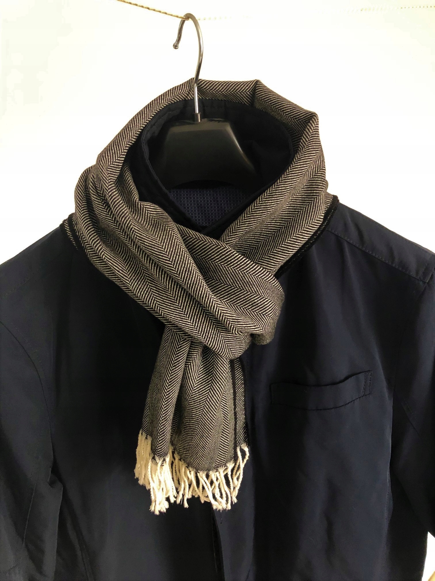 szalik Joop! czarnobiały wełna