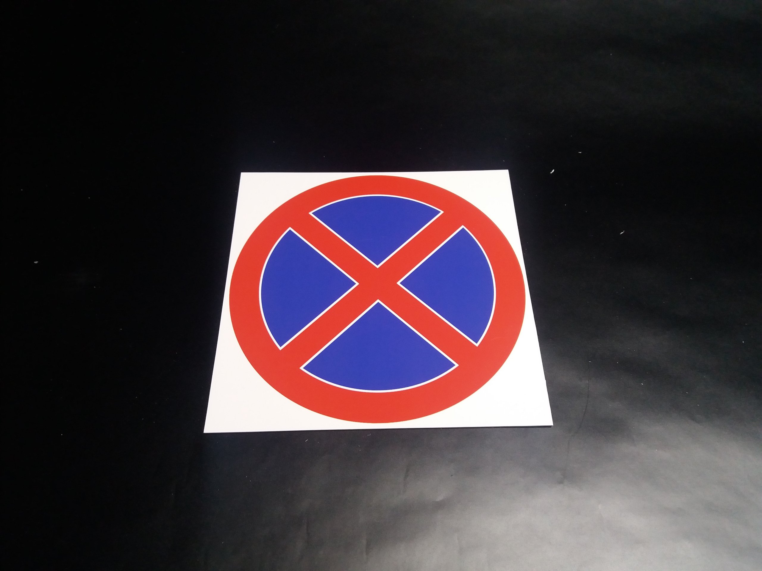 ZNAK TABLICA ZAKAZ ZATRZYMYWANIA SIĘ 60x60 cm 3 mm Marka bez marki