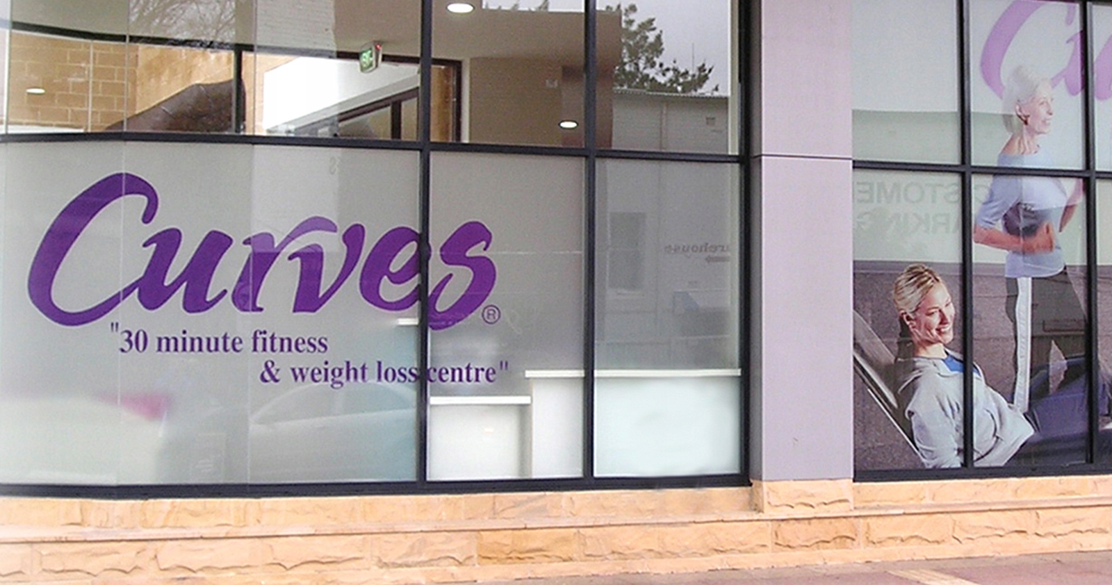 S5400 ARLON - mrożone szkło jasno srebrny MLECZNE Transparentność mleczna