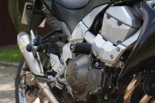 Crash Pady Kawasaki Z750 Z1000 od 2007 Womet-tech