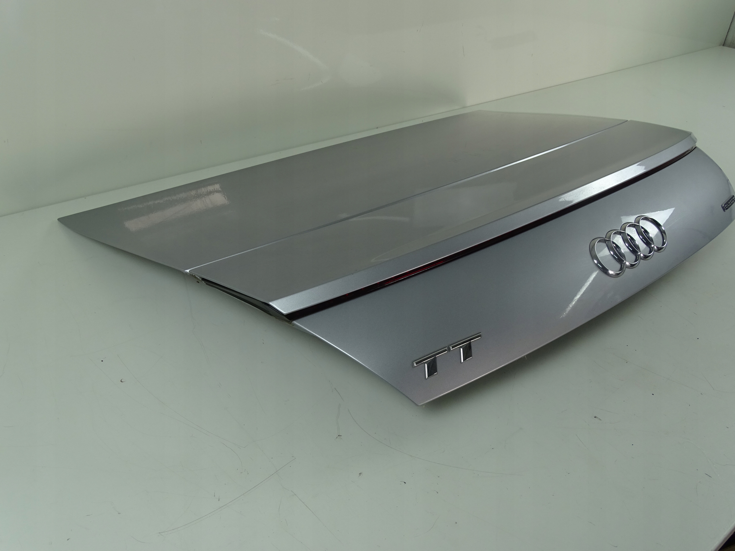 AUDI TT 8S CABRIO KLAPA TYLNA LZ7G Producent części Audi OE