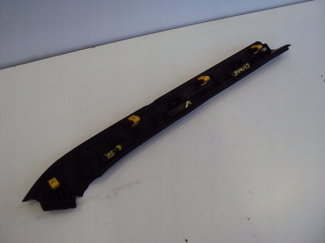 LISTWA CHROM SZYBY LEWY RENAULT ESPACE V Car type Passenger cars