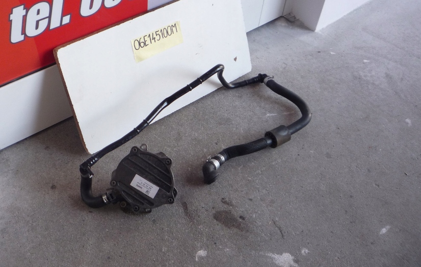 GD VW GOLF VII VACUM НАСОС 06E145100M