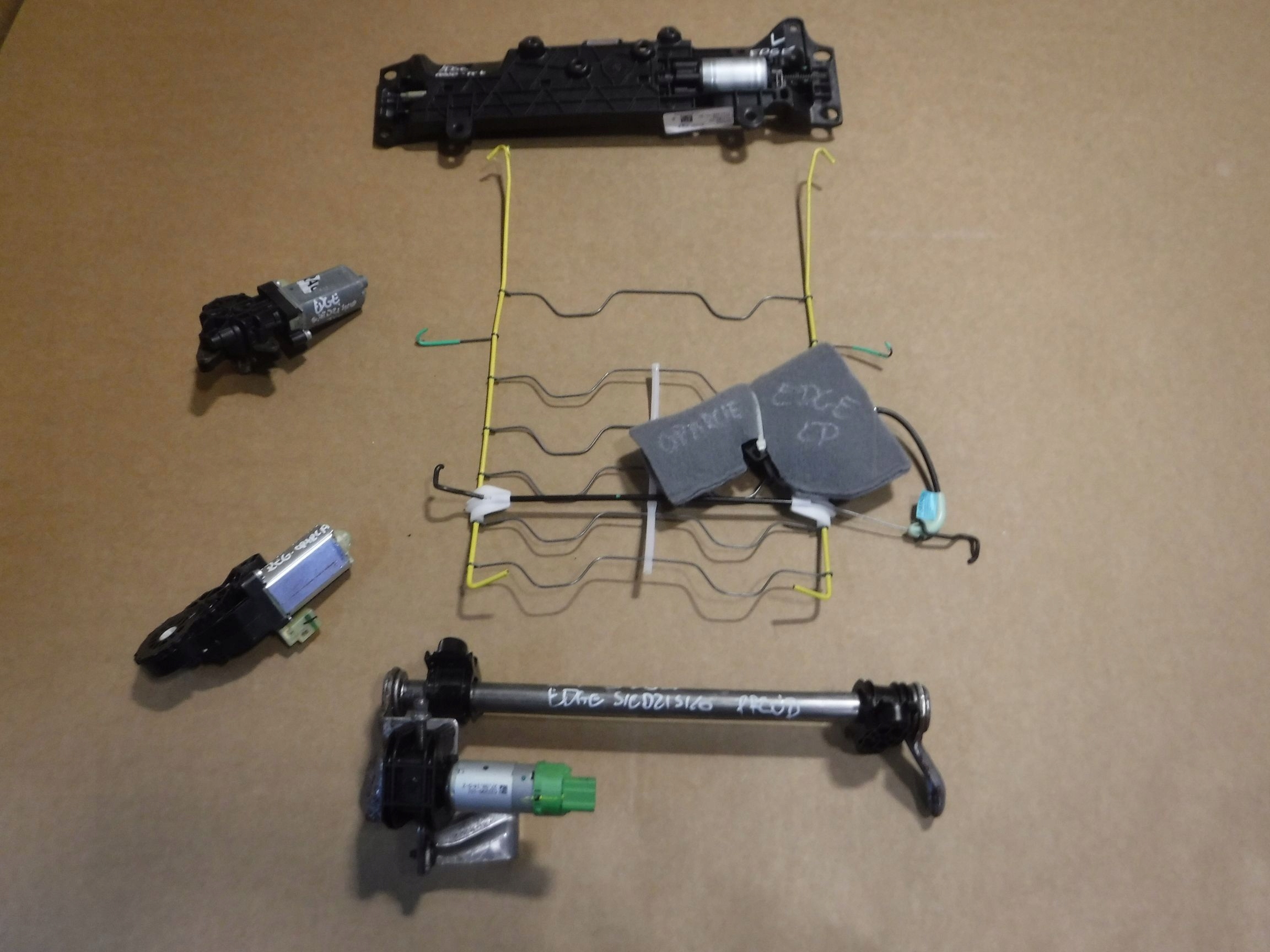 ДВИГУН РЕГУЛЮВАННЯ ПОПЕРЕКУ СПИНКИ СИДІННЯ FORD EDGE