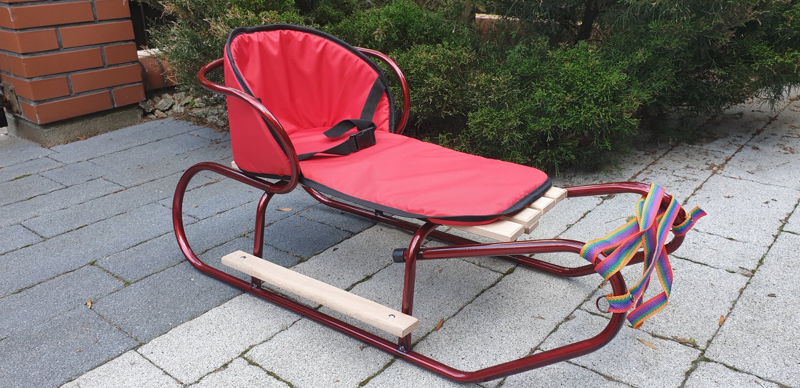 SANKI BASIC +OPARCIE +GRUBY MATERAC +PASY+PODNÓŻKI Model SANKI BASIC +OPARCIE +GRUBY MATERAC +PASY+PODNÓŻKI