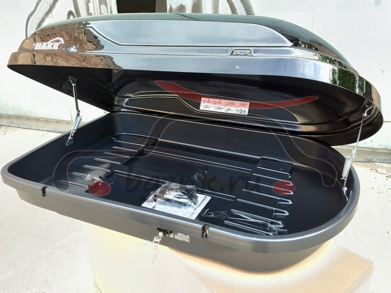 BOX dachowy 300 litrow 125cm czarny polysk mocny Product Length 125 cm