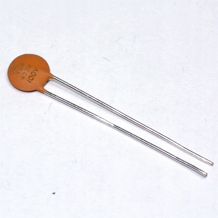 

4.7nF 100V Y5P 10% 2.5mm Kondensator ceram.[10szt]